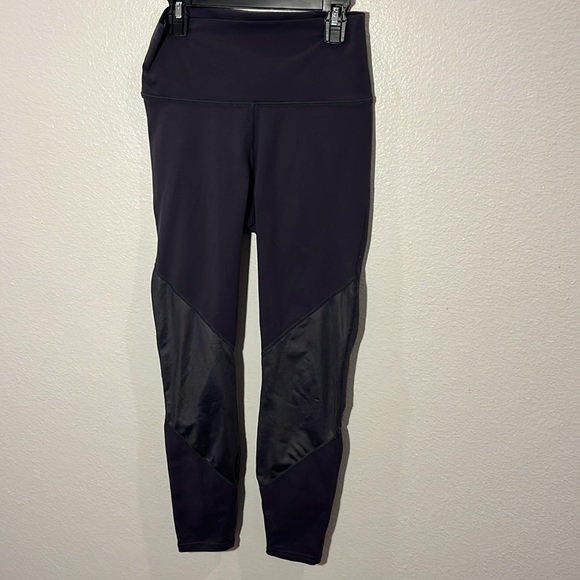 Fabletics High Rise Leggings - Picture 3 of 4